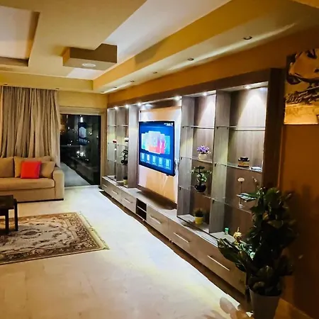 شقة مفروشة فاخرة مطلة على كورنيش النيل المعادي بالطابق 23 Cairo Exterior photo