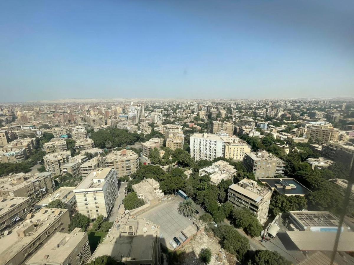 مفروشة فاخرة مطلة على كورنيش النيل المعادي بالطابق 23 Apartment *