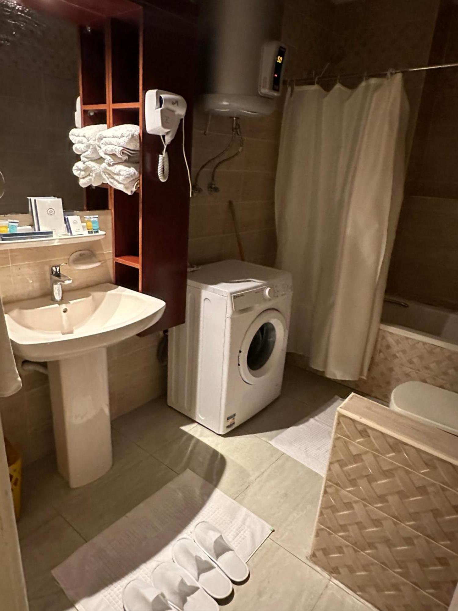 مفروشة فاخرة مطلة على كورنيش النيل المعادي بالطابق 23 Apartment Cairo